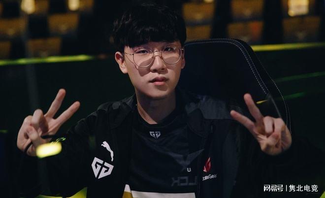 迷兴奋不已 迷兴奋不已